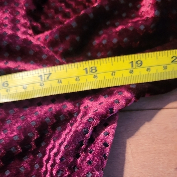 T Tahari Long Sleeve Velvet Bodycon Diamond Pattern Midi Dress - Picture 12 of 13